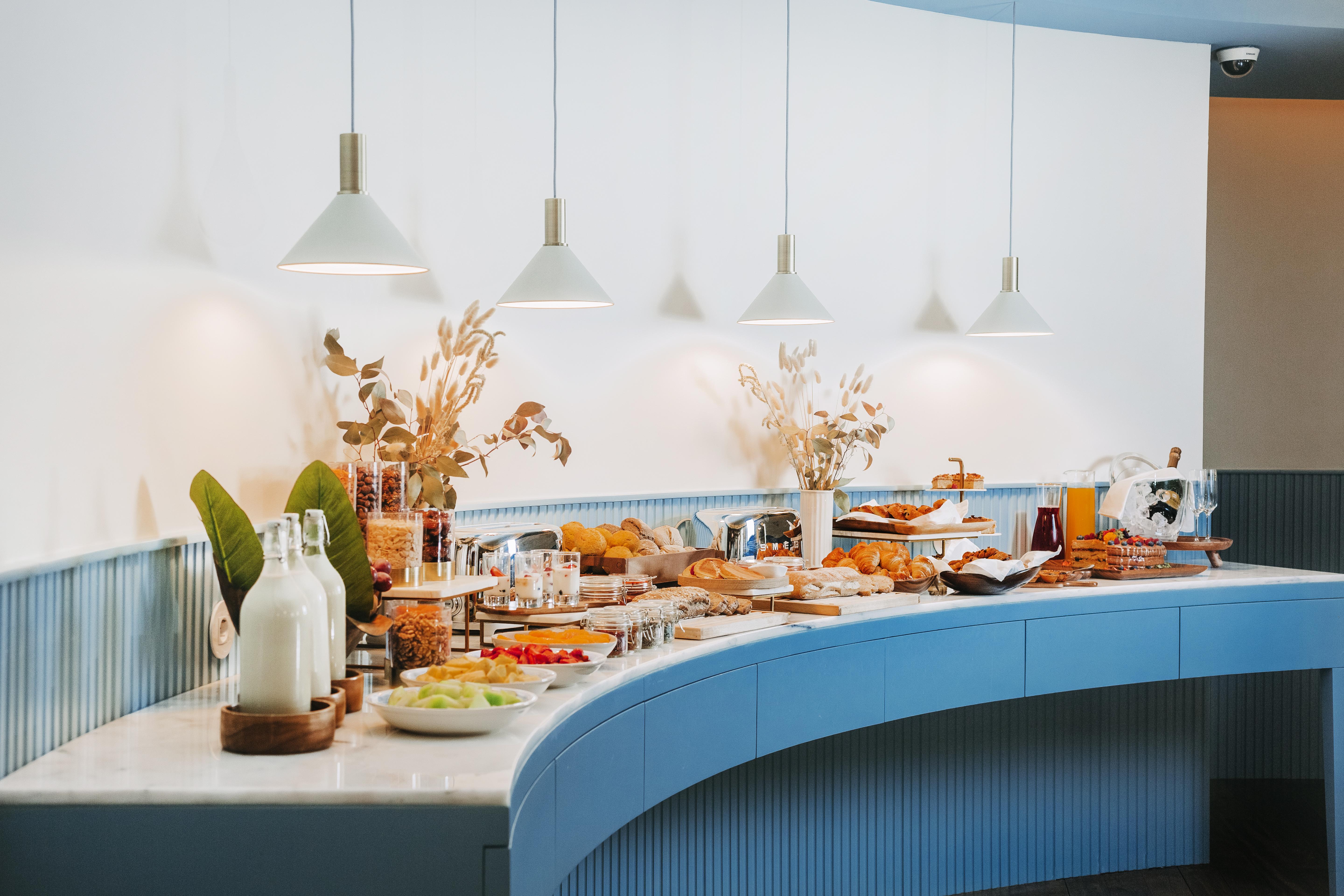ザ ヴィンテージ ホテル&スパ リスボン エクステリア 写真 The buffet at the restaurant