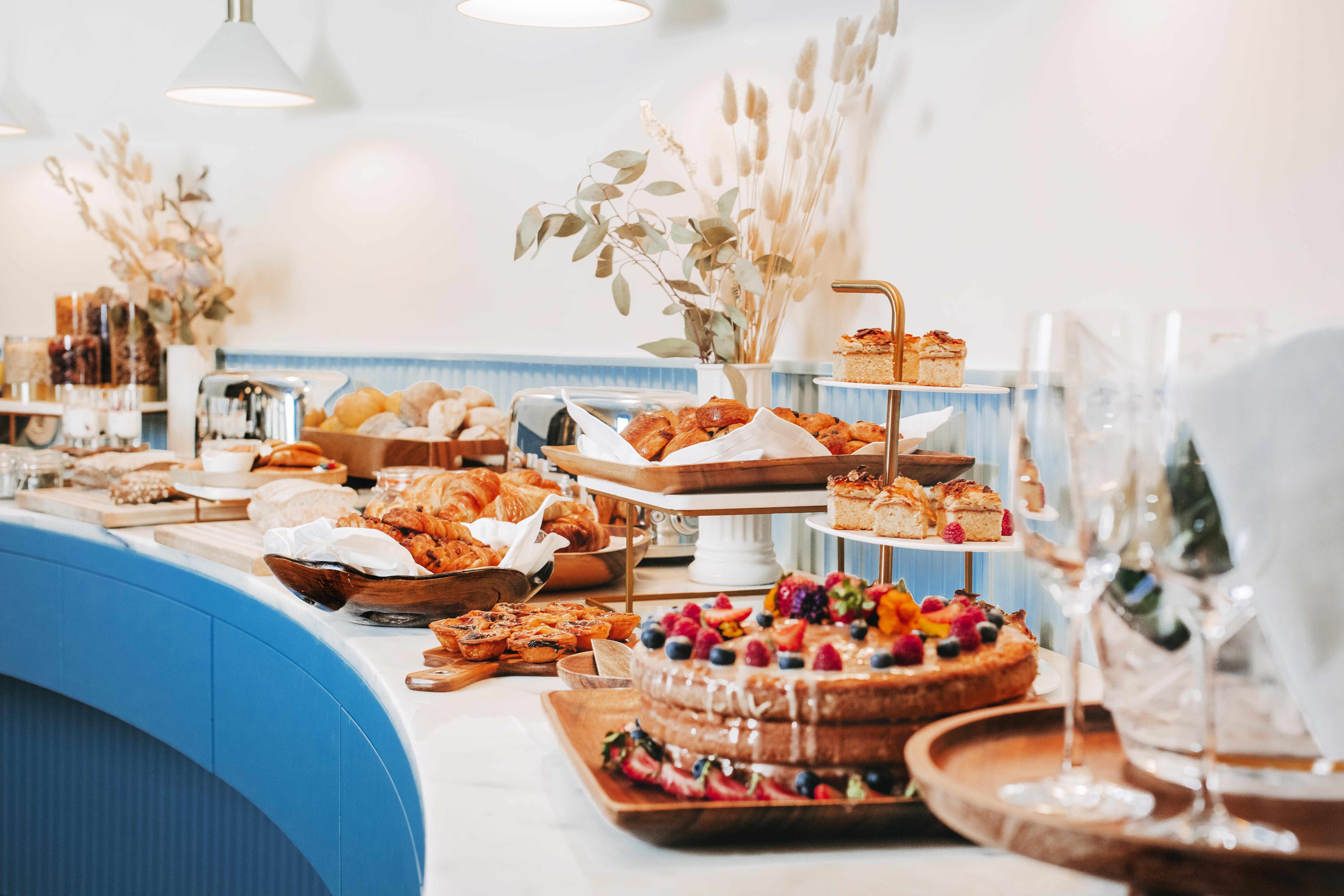 ザ ヴィンテージ ホテル&スパ リスボン エクステリア 写真 A buffet at a restaurant