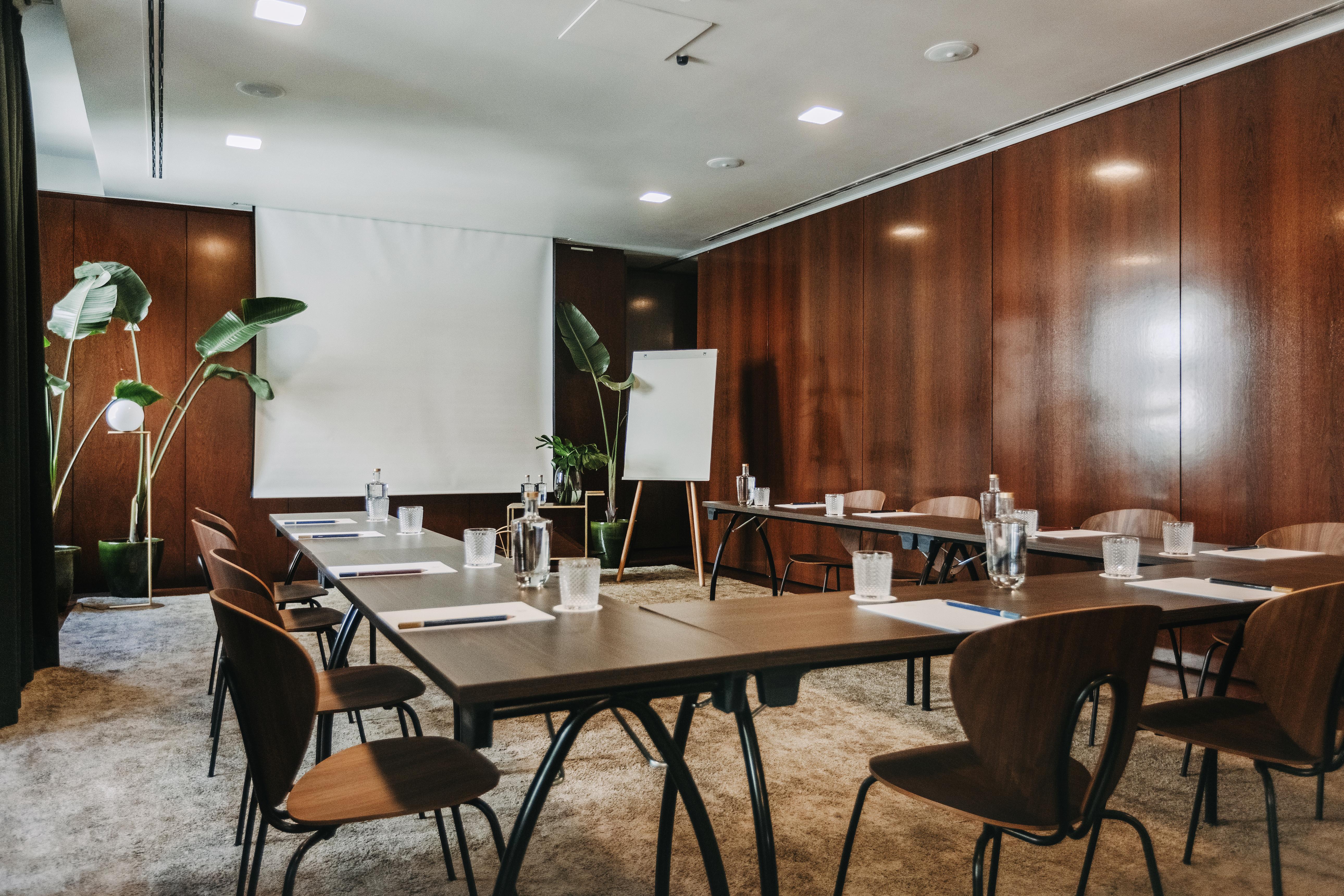 ザ ヴィンテージ ホテル&スパ リスボン エクステリア 写真 Meeting room at WeWork in Amsterdam